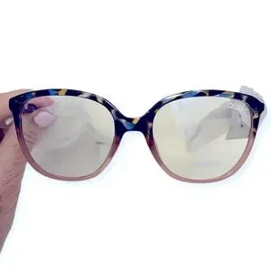 Quay Australia | Accessories | Quay Call Me Blue Light 